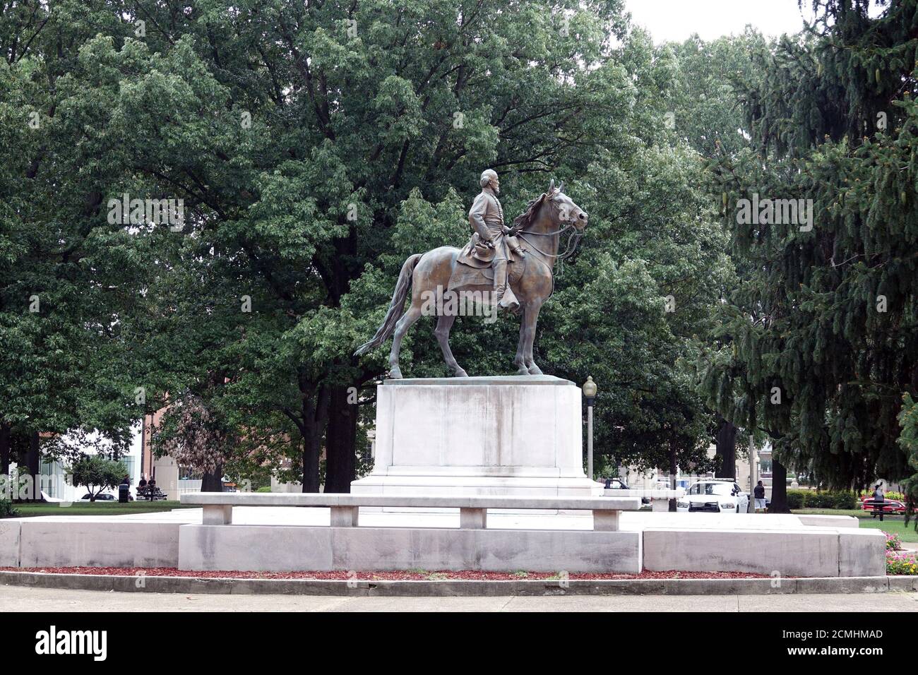 Nathan bedford forrest statue hires stock photography and images Alamy