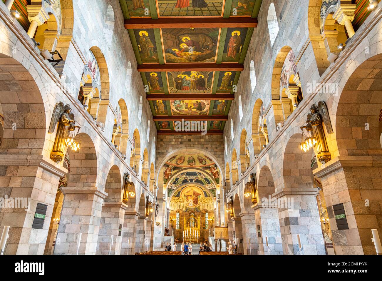 Innenraum des Dom zu Viborg, Viborg, Dänemark, Europa | Viborg Cathedral interior, Viborg, Denmark, Europe Stock Photo