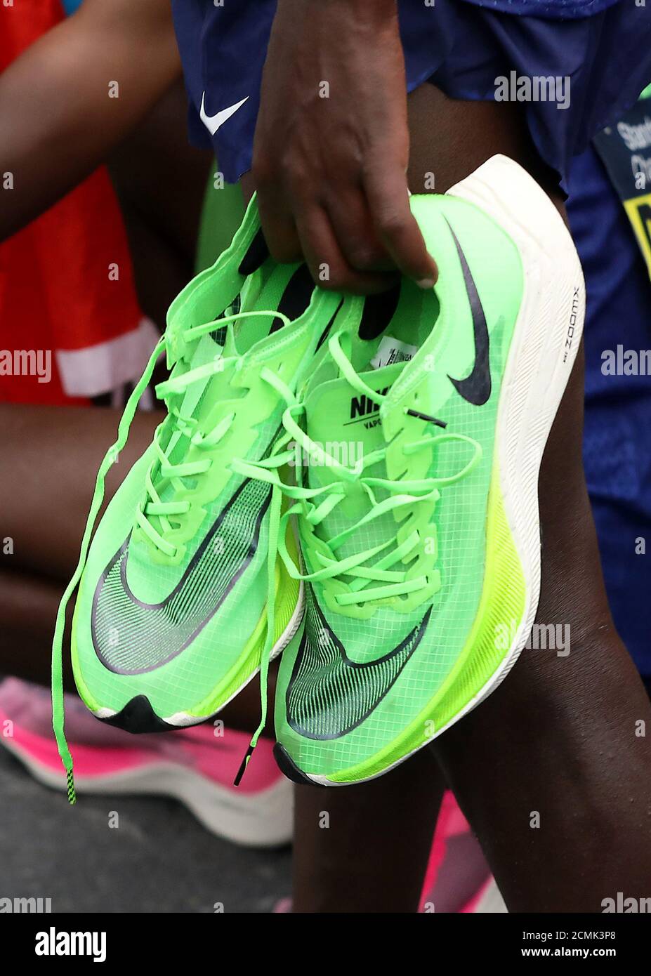 Athletics - Dubai Marathon - Dubai, United Arab Emirates - January 24, 2020  General view of an athlete holding Nike Vaporfly shoes after the race  REUTERS/Christopher Pike Stock Photo - Alamy