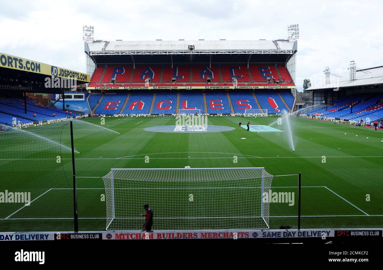Soccer Football - Premier League - Crystal Palace v Liverpool - Selhurst Park, London, Britain - August 20, 2018  General view inside the stadium before the match   REUTERS/Eddie Keogh  EDITORIAL USE ONLY. No use with unauthorized audio, video, data, fixture lists, club/league logos or 'live' services. Online in-match use limited to 75 images, no video emulation. No use in betting, games or single club/league/player publications.  Please contact your account representative for further details. Stock Photo