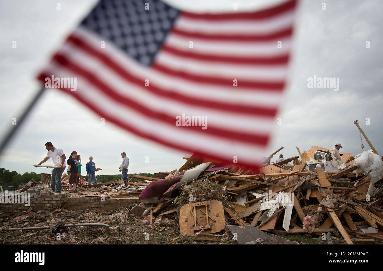 Workers debris destruction hires stock photography and images Alamy