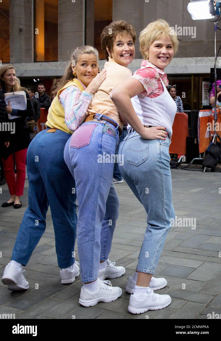 Hosts from L-R: Meredith Vieira, Savannah Guthrie and Jenna Bush Hager  dress as Saturday Night Live characters' "Mom Jeans" during NBC's "Today"  show's "Halloween Boo-Nanza" in New York October 31, 2014. REUTERS/Brendan