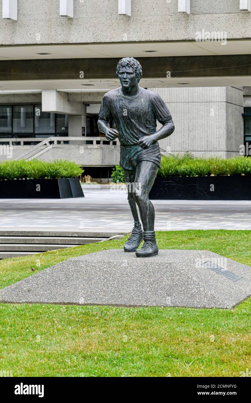 Terry Fox statue by artist sculptor Stephen Harman, Simon Fraser University, Burnaby, British Columbia, Canada Stock Photo