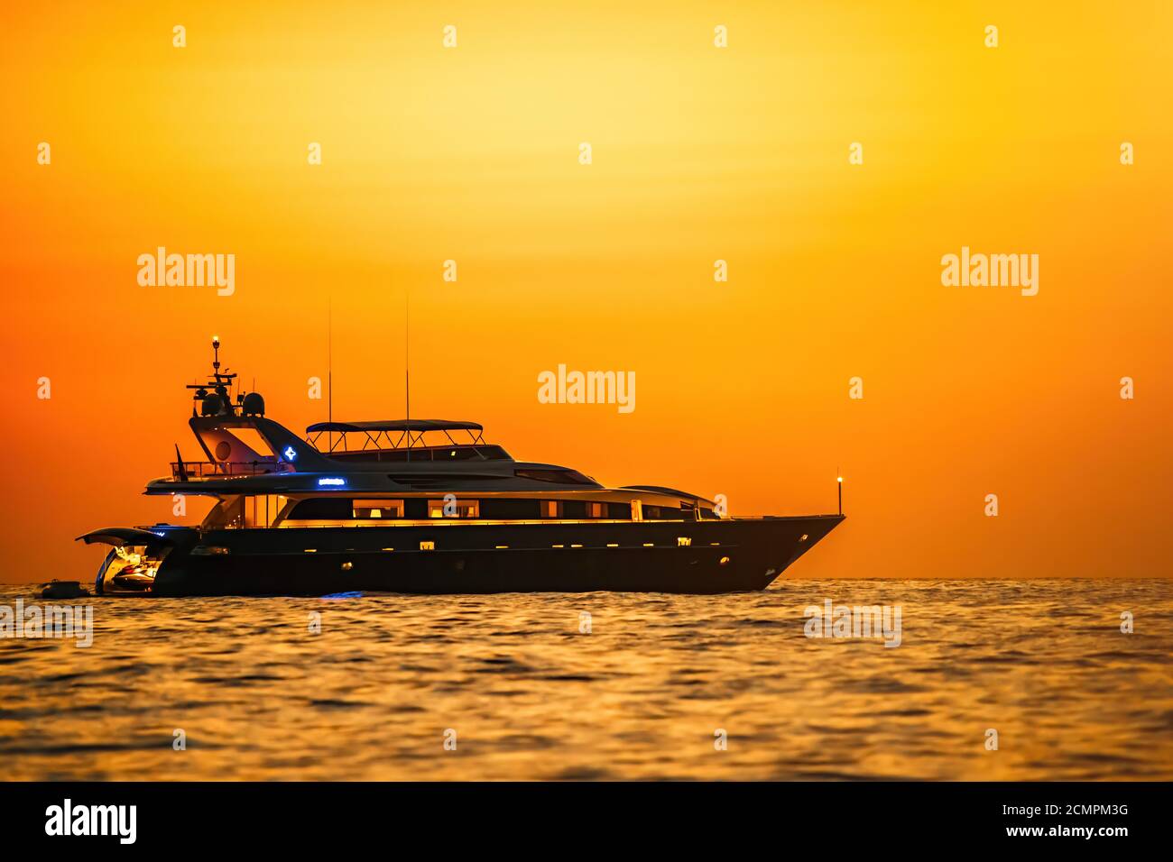 Girl On Luxury Yacht High Resolution Stock Photography And Images Alamy Girl On Luxury Yacht High Resolution Stock Photography And Images Alamy