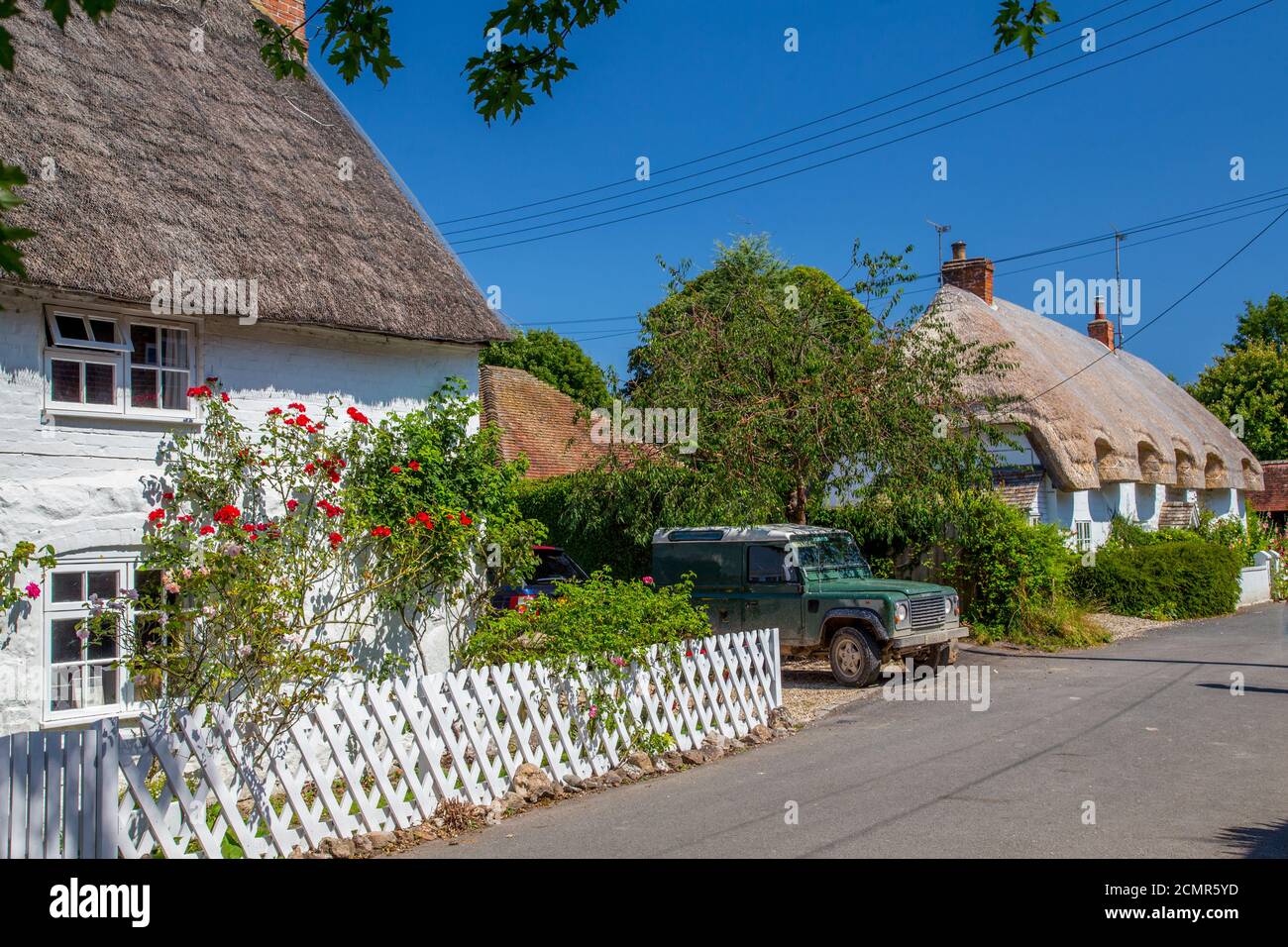 Thatched cottages in Avebury, Wiltshire, England Stock Photo