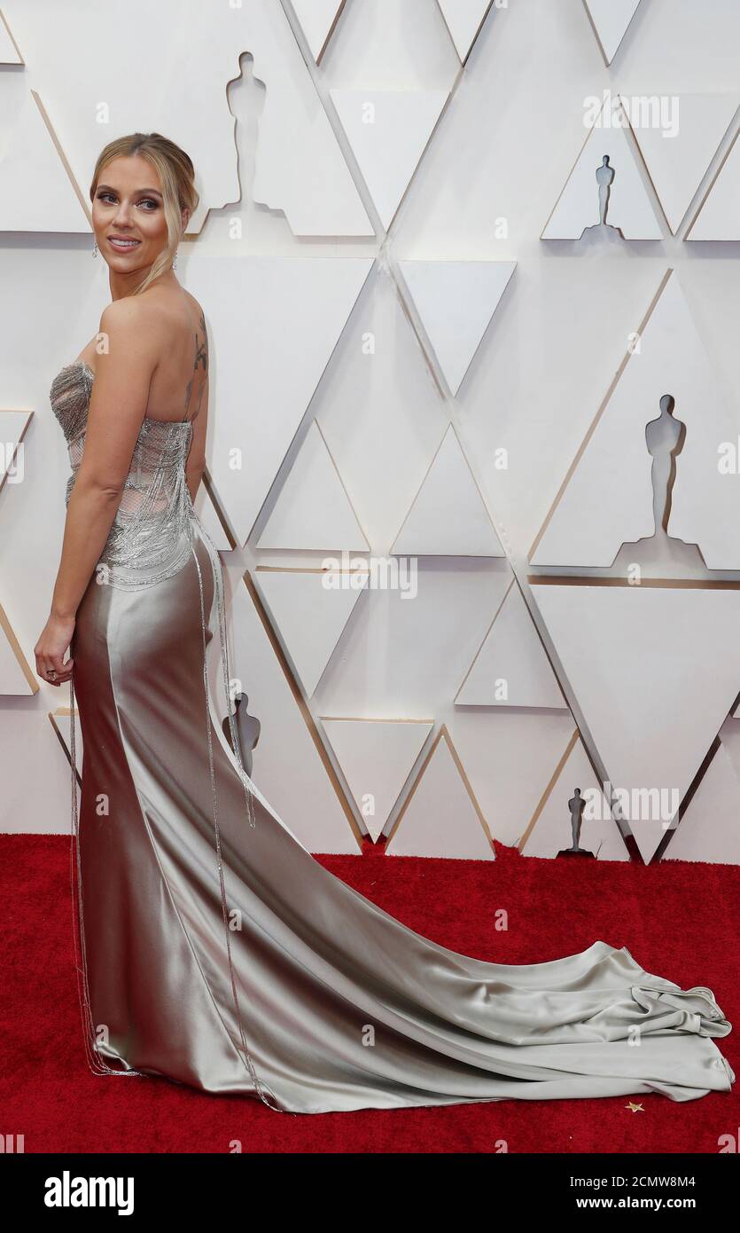 Scarlett Johansson in Oscar de la Renta 