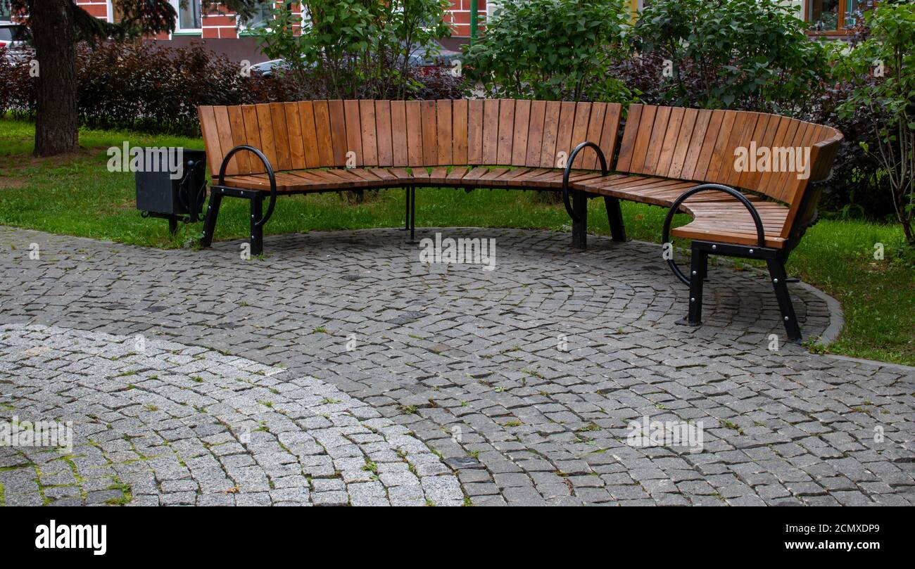 Semi Circular Bench High Resolution Stock Photography And Images Alamy