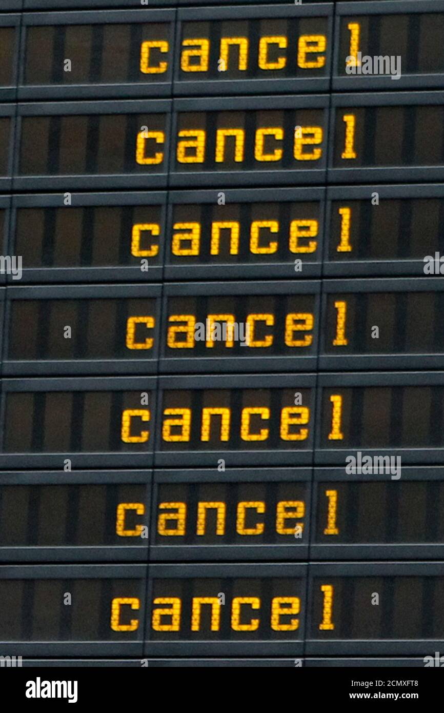 page 2 departure board cancelled high resolution stock photography and images alamy