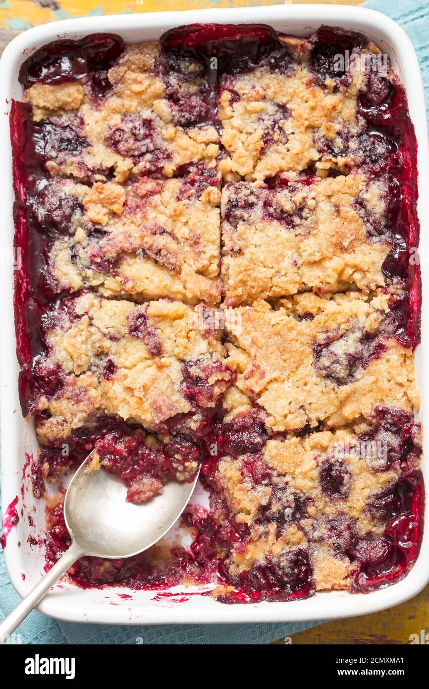 Blackberry dump cake. Simple cake with blackberries Stock Photo Alamy