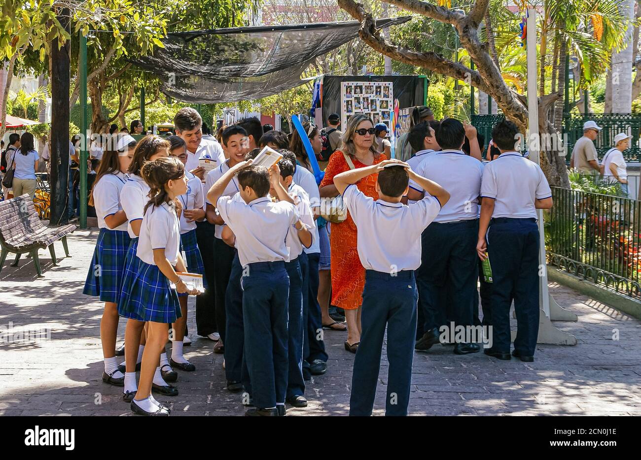 Mexico school uniform hires stock photography and images Alamy