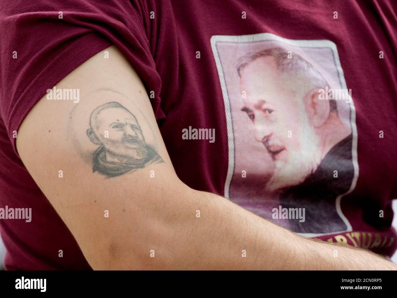 Tattoo hands monk hi-res stock photography and images - Alamy Tattoo hands monk hi-res stock photography and images - Alamy