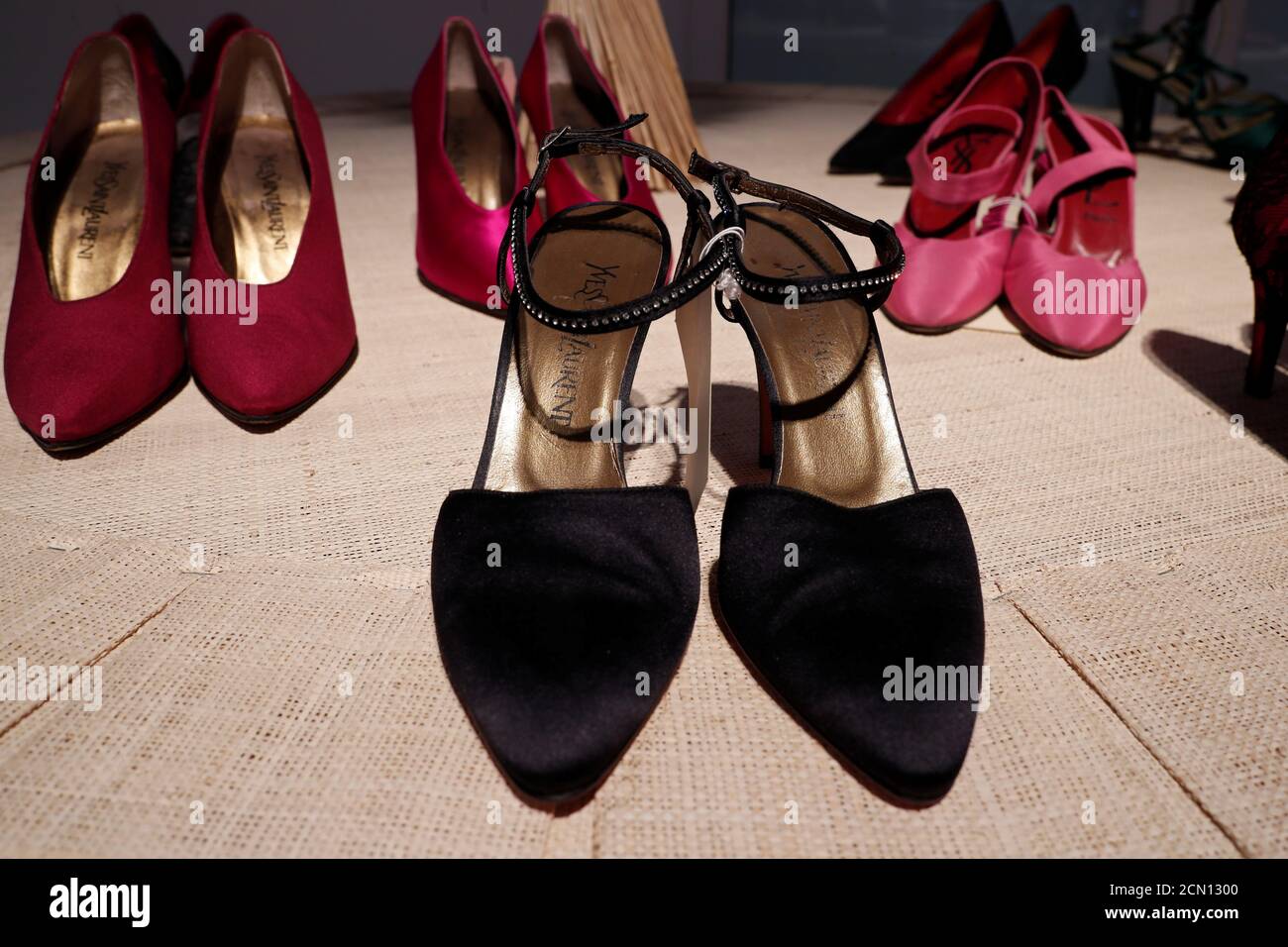 yves saint laurent shoes sale