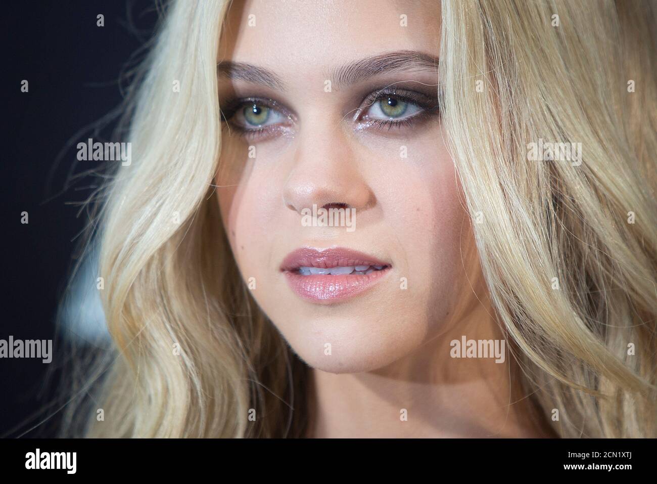 Nicola Peltz Transformers High Resolution Stock Photography And Images Alamy