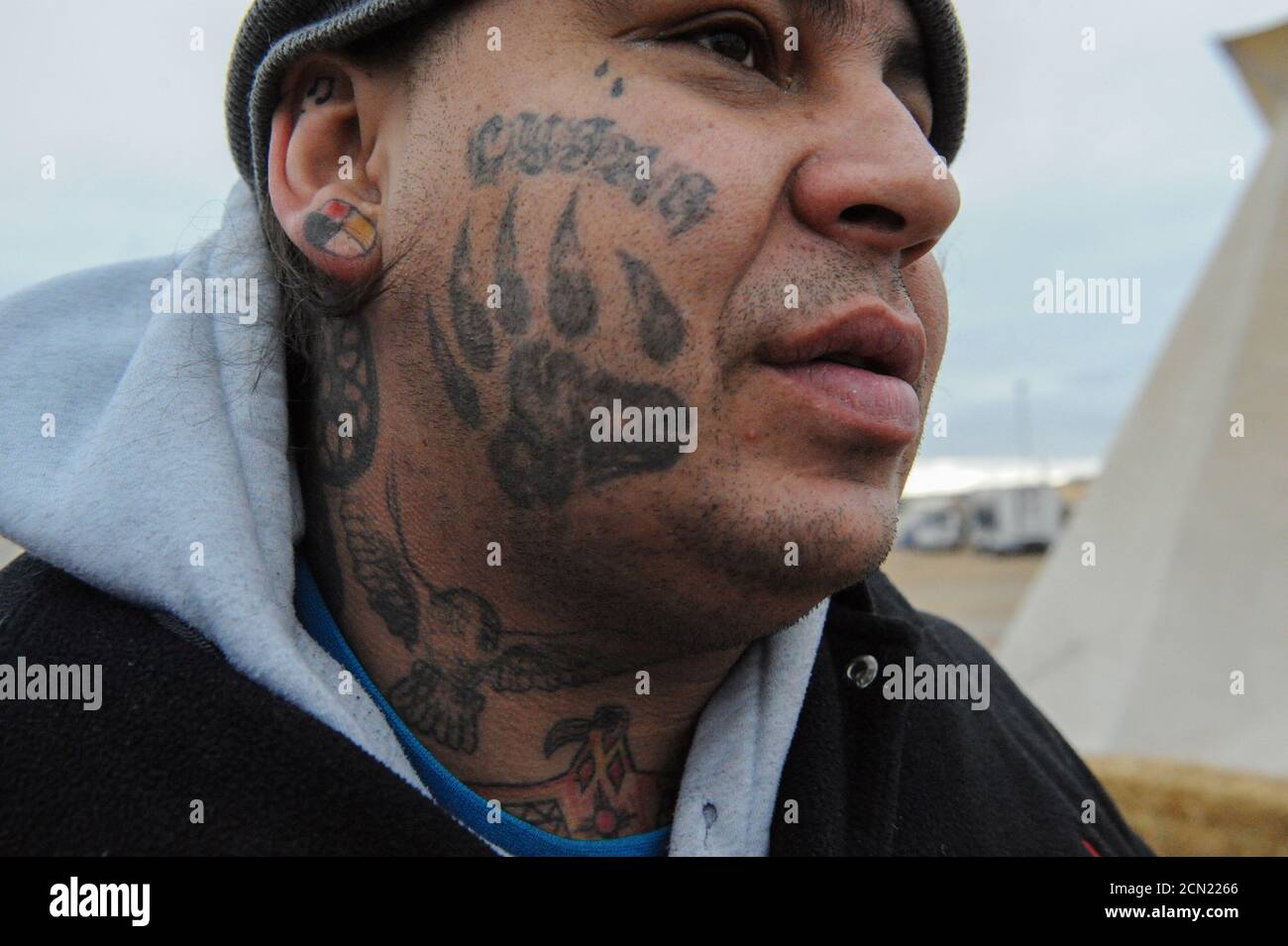 Native american tattoos hi-res stock photography and images - Alamy