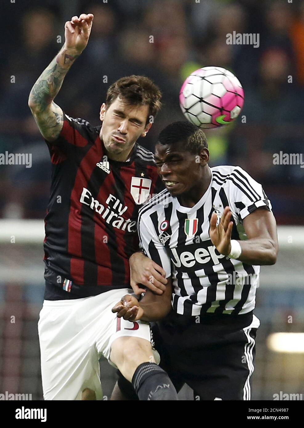 Football Soccer Ac Milan V Juventus San Siro Stadium Milan Italy 9 04 16 Ac Milan S Alessio Romagnoli L In Action Against Paul Pogba Of Juventus Reuters Alessandro Garofalo Stock Photo Alamy