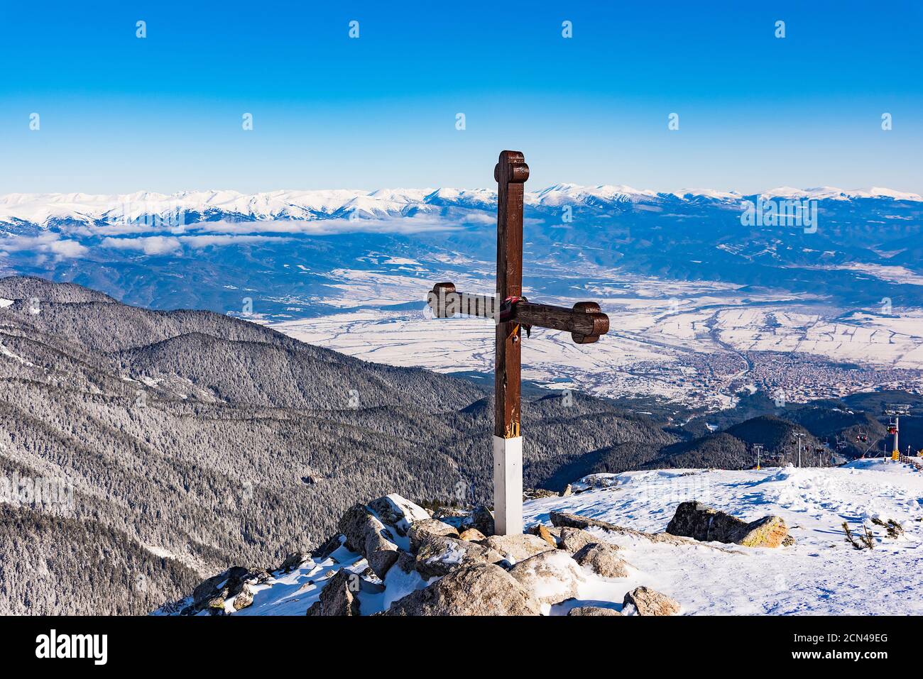 Photo top mountain hi res stock photography and images alamy