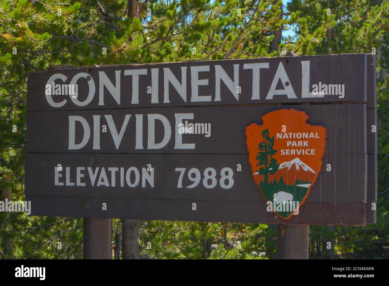 The Continental Divide sign in Yellowstone National Park, Wyoming Stock Photo