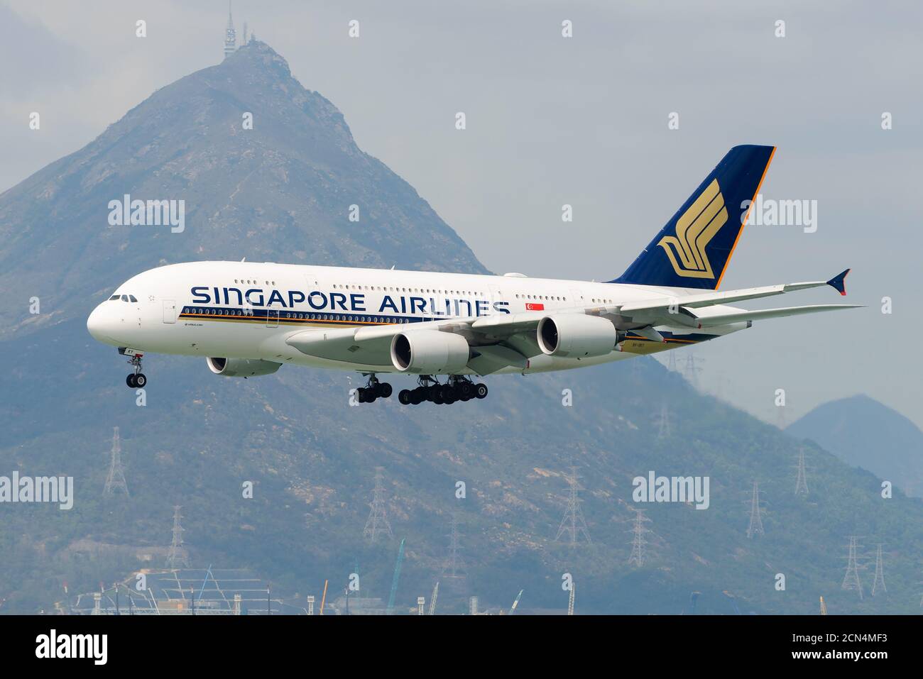 Singapore airlines a380 hi-res stock photography and images - Alamy