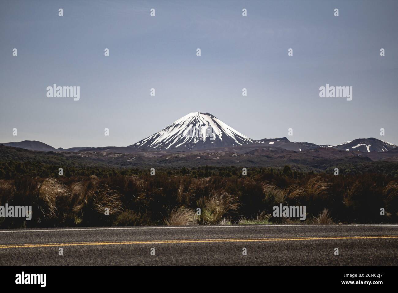 Mount Ngauruhoe, an active volcano in New Zealand Stock Photo Alamy