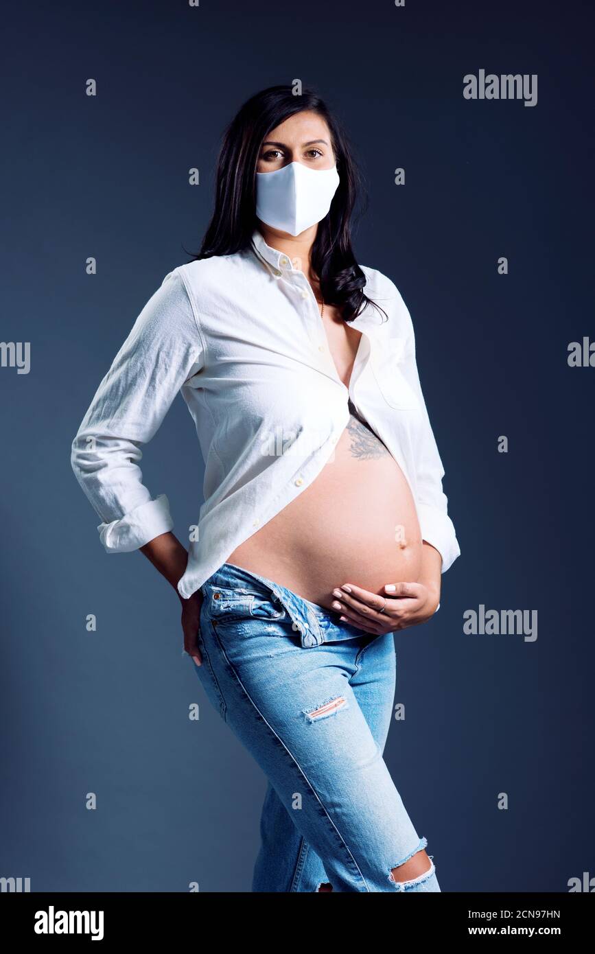 Heavily pregnant black hi-res stock photography and images - Alamy