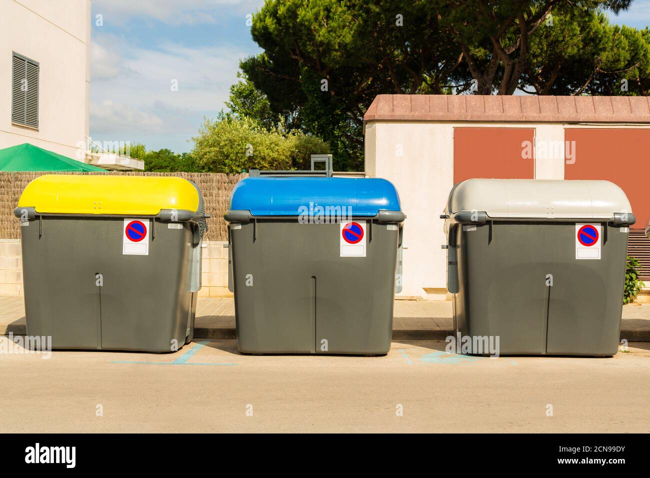 Colorful metal recycle bins hi-res stock photography and images - Alamy