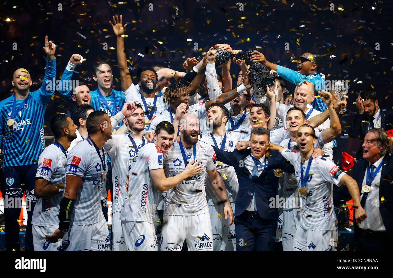 Handball - Men's EHF Champions League Final - HBC Nantes vs Montpellier HB  - Lanxess Arena, Cologne, Germany - May 27, 2018. Montpellier HB players  celebrate with the trophy. REUTERS/Thilo Schmuelgen Stock Photo - Alamy