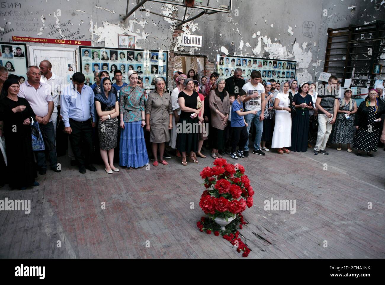 Beslan dead hires stock photography and images Alamy
