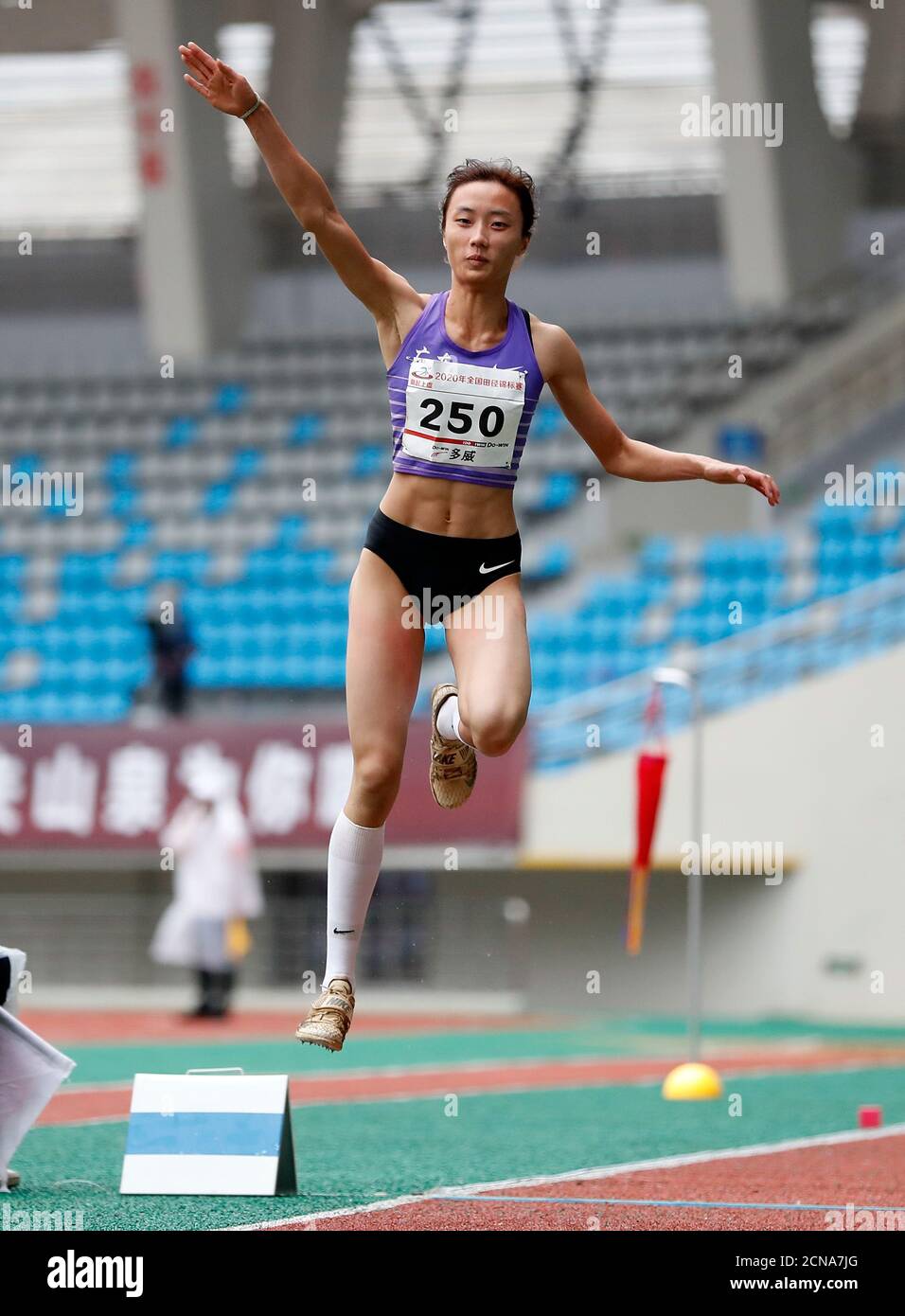Zeng Rui Shaoxing, China's Zhejiang Province. 18th Sep, 2020. Zeng Rui competes ...