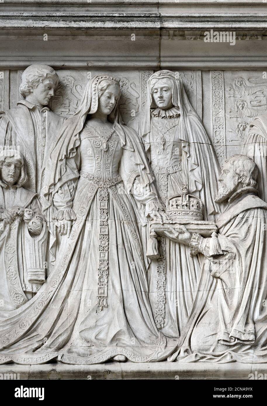 London, England, UK. Supreme Court / Middlesex Guildhall (1906) Parliament Square. Stone frieze on the facade (Henry Fehr): Lady Jane Grey accepting t Stock Photo