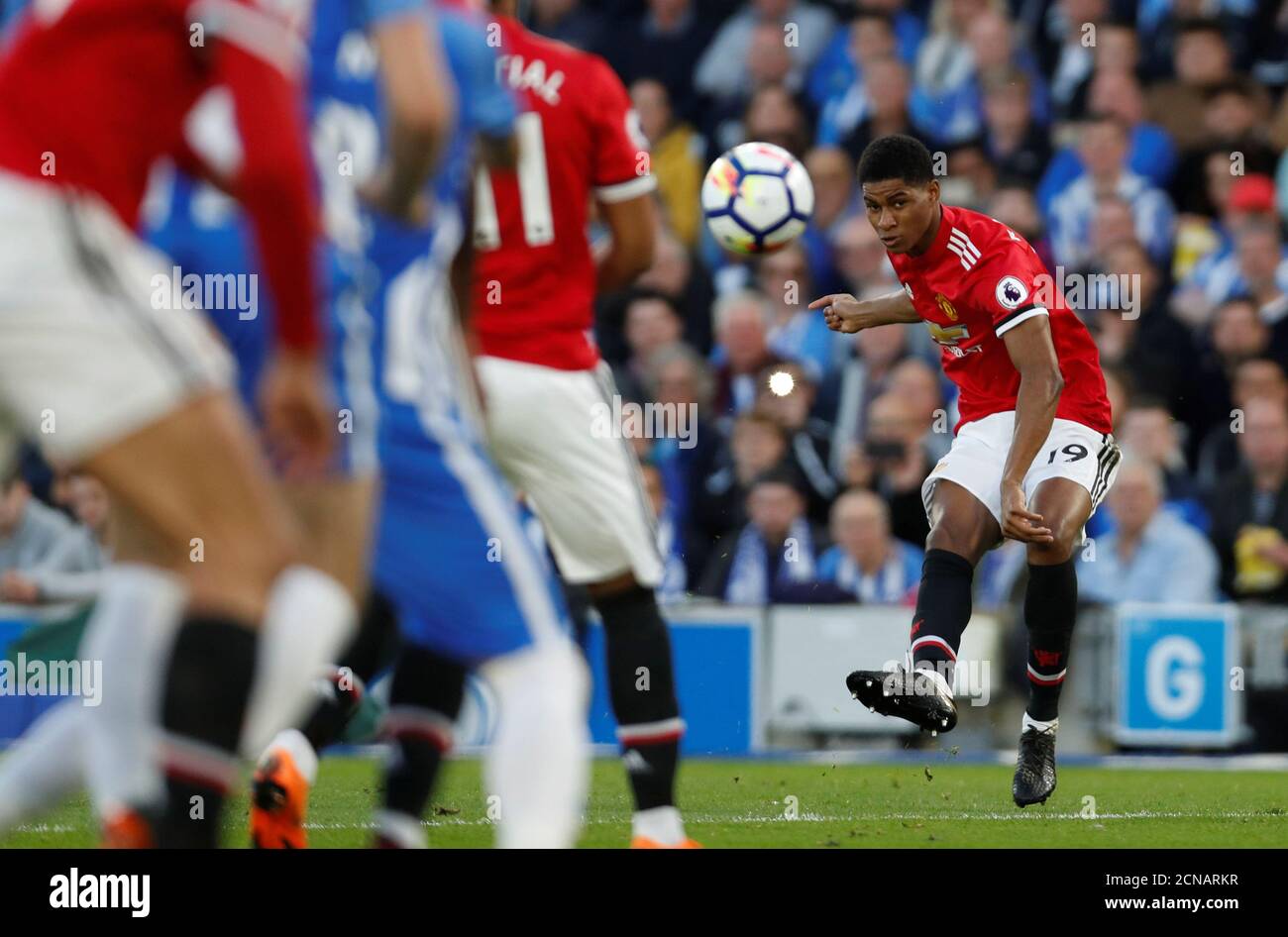 Soccer Football - Premier League - Brighton & Hove Albion v Manchester United - The American Express Community Stadium, Brighton, Britain - May 4, 2018   Manchester United's Marcus Rashford takes a free kick from which Marouane Fellaini scores a goal which is later disallowed   Action Images via Reuters/Paul Childs    EDITORIAL USE ONLY. No use with unauthorized audio, video, data, fixture lists, club/league logos or 'live' services. Online in-match use limited to 75 images, no video emulation. No use in betting, games or single club/league/player publications.  Please contact your account rep Stock Photo