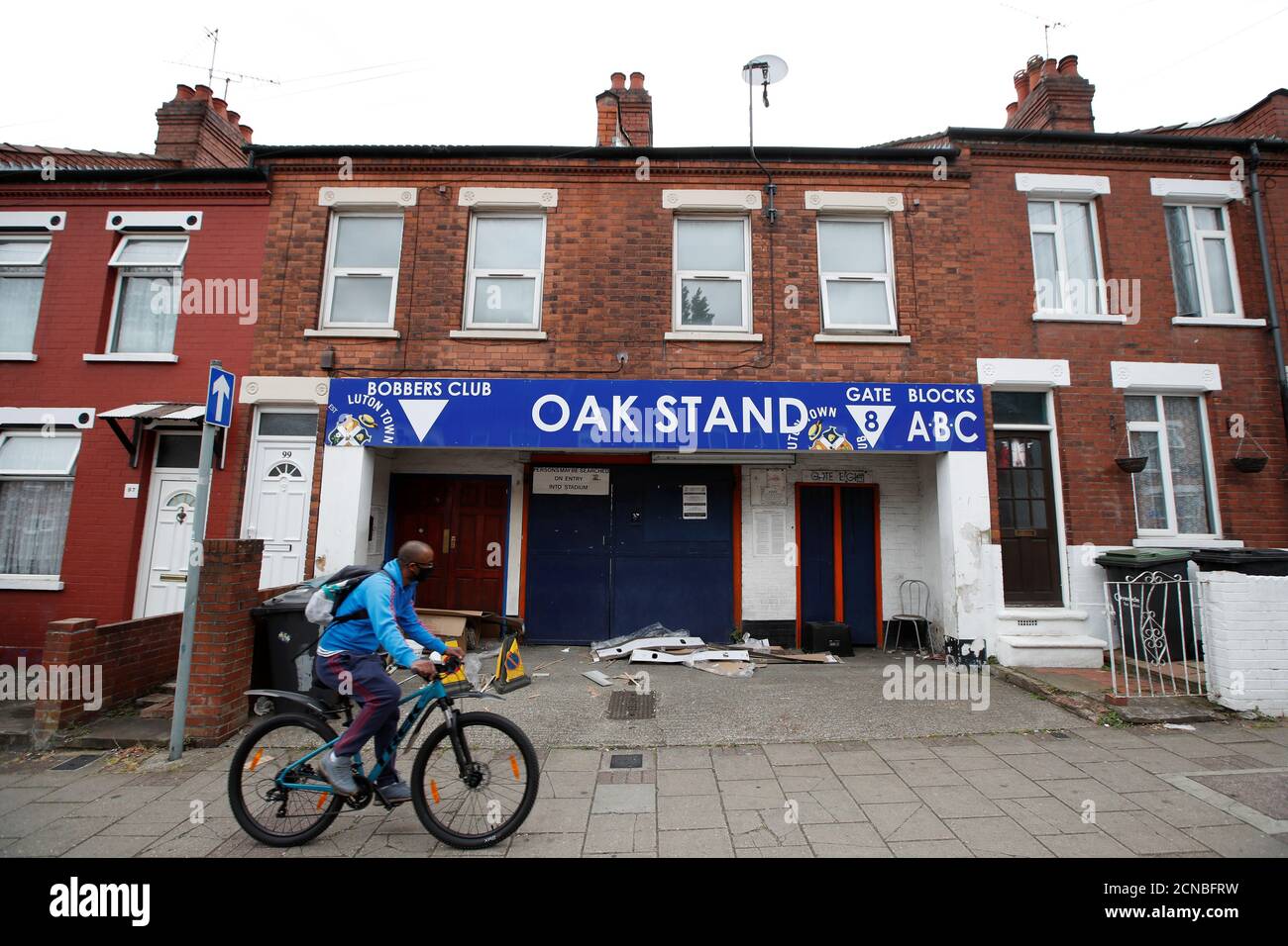 Entrance to the oak stand at kenilworth road hires stock photography