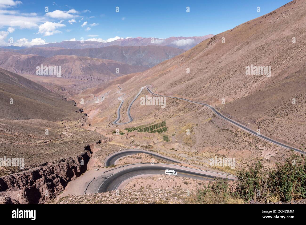 Route 52, a steep road leading to Piedra del Molino Pass, Los Cardones National Park, Salta Province, Argentina Stock Photo