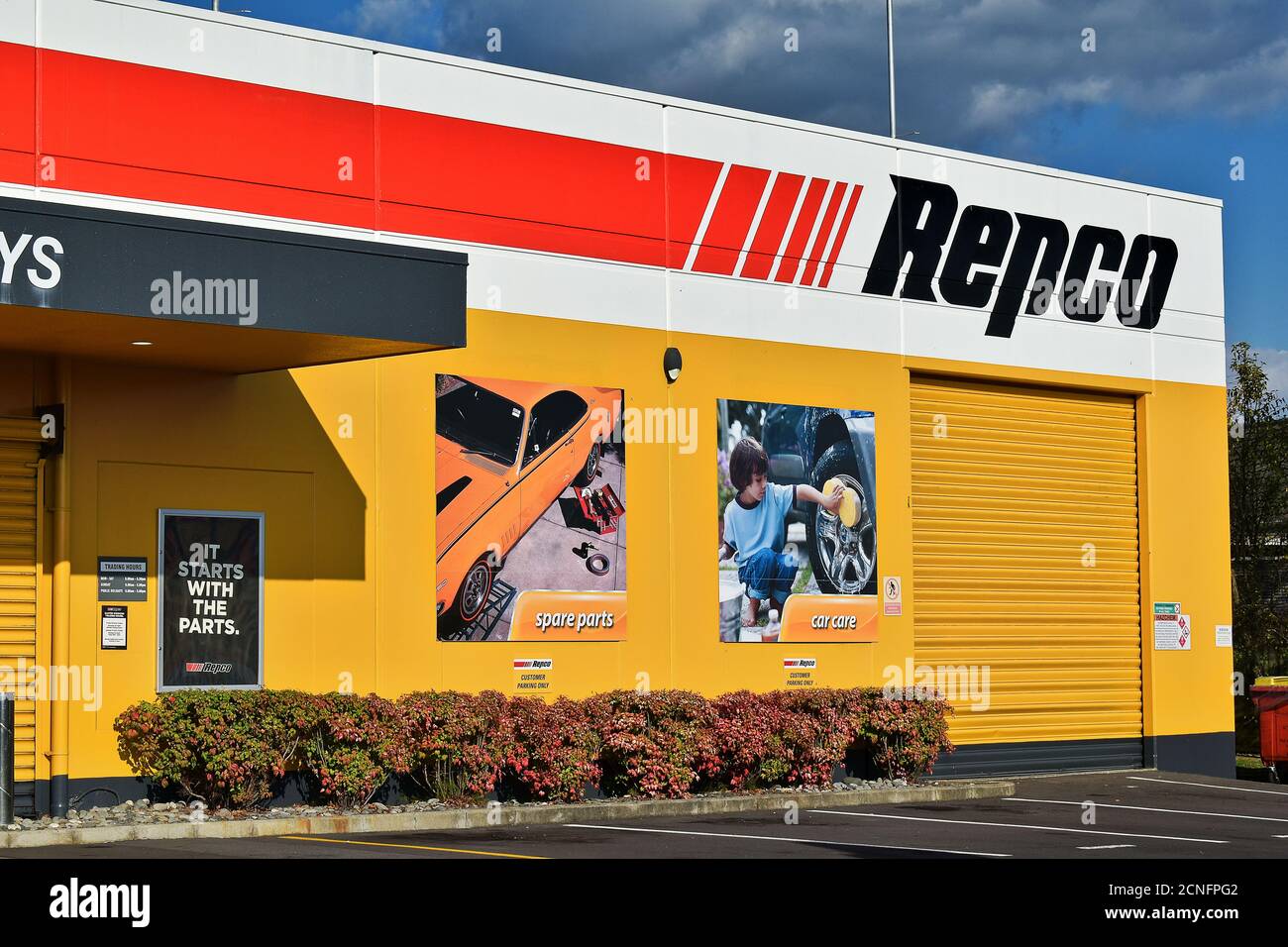 AUCKLAN, NEW ZEALAND - Apr 19, 2019: Auckland / New Zealand - April 19 2019: View of Repco reseller and supplier of automotive parts store front in Hi Stock Photo