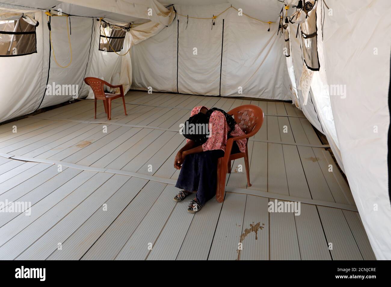 Army hospital tent hi-res stock photography and images - Page 3 - Alamy