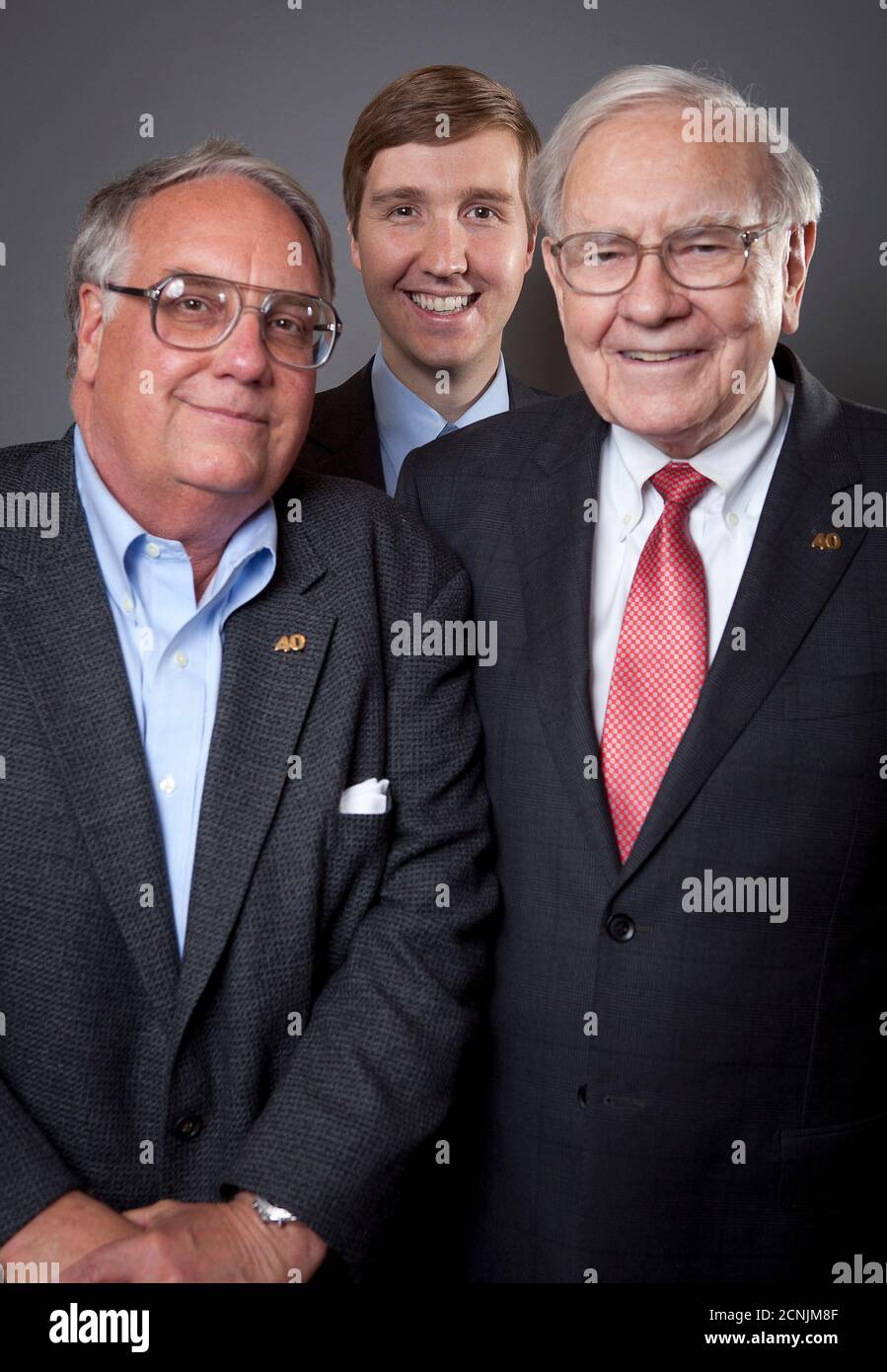 images Howard Warren Buffett Instagram https www alamy com l r howard g buffett chairman and ceo of the howard buffett foundation stands next to his son howard w buffett lecturer in international public affairs at columbia university and father warren buffett chairman and ceo of berksire hathaway as they pose for a portrait in new york october 22 2013 reuterscarlo allegri united states tags portrait business image374736559 html