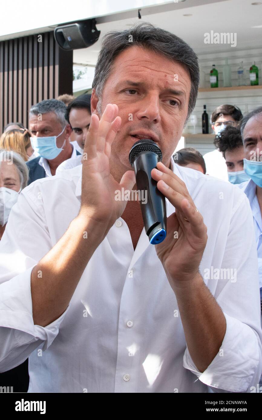 Aversa, Italy. 17th Sep, 2020. (9/17/2020) The leader of 'Italia Viva' Matteo Renzi arrives in Aversa to support the candidates of his party in the next Campania's elections. (Photo by Gennaro Buco/Pacific Press/Sipa USA) Credit: Sipa USA/Alamy Live News Stock Photo