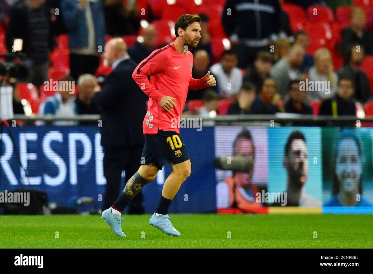 Soccer Football - Champions League - Group Stage - Group B - Tottenham Hotspur v FC Barcelona - Wembley Stadium, London, Britain - October 3, 2018  Barcelona's Lionel Messi during the warm up before the match   REUTERS/Dylan Martinez Stock Photo