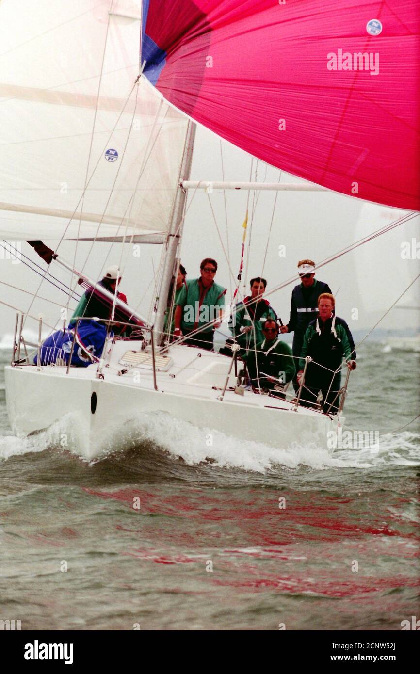 AJAXNETPHOTO. AUGUST, 1989. SOLENT, ENGLAND. - FASTNET RACE START - NEW ZEALAND ENTRY LIBRAH SKIPPERED BY MICHAEL FAY AND DAVID RICHWHITE. PHOTO:JONATHAN EASTLAND/AJAX REF:893107 169 Stock Photo