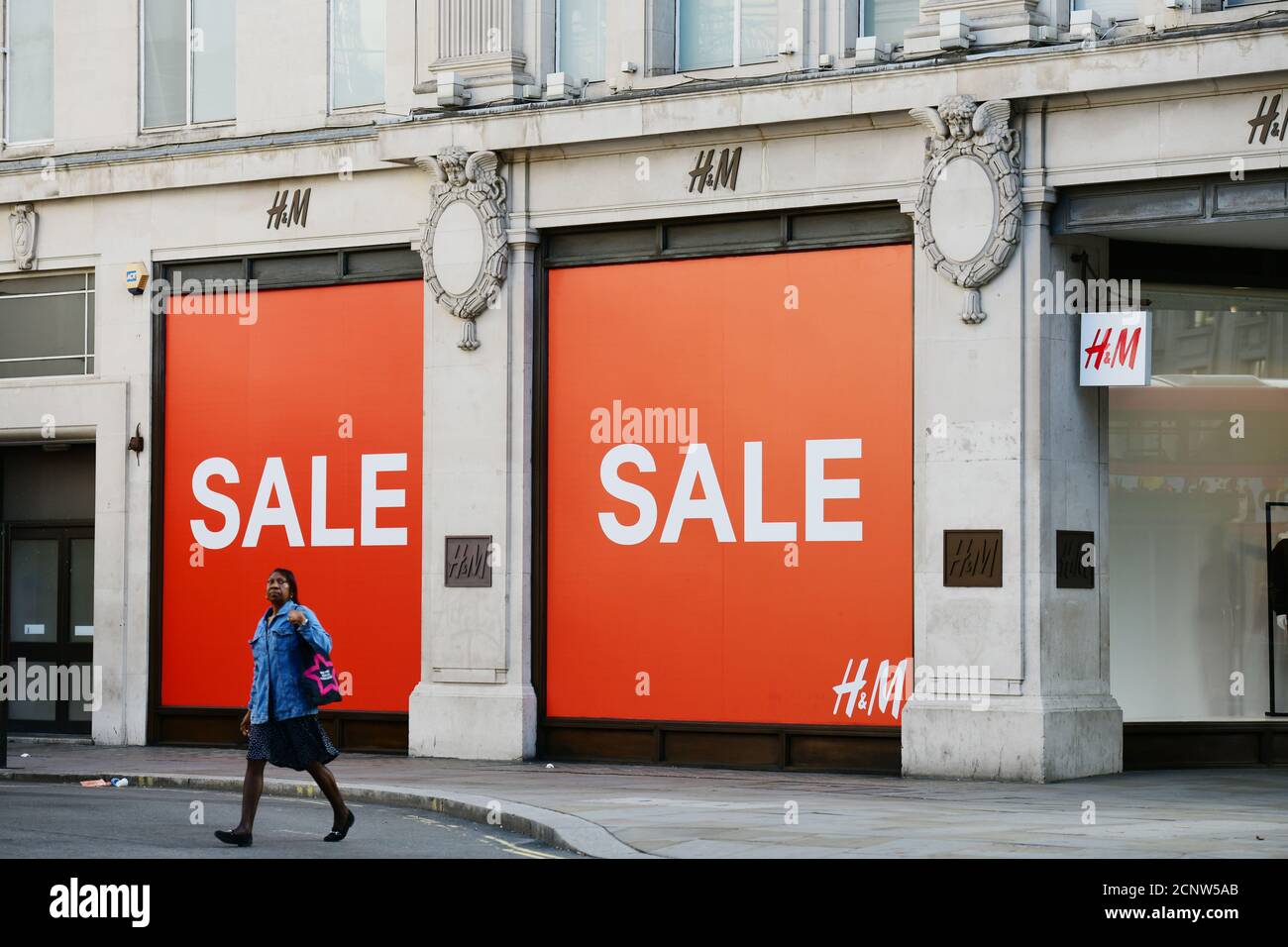 18 September 2020. Full size window Sale posters at H&M store in Oxford ...