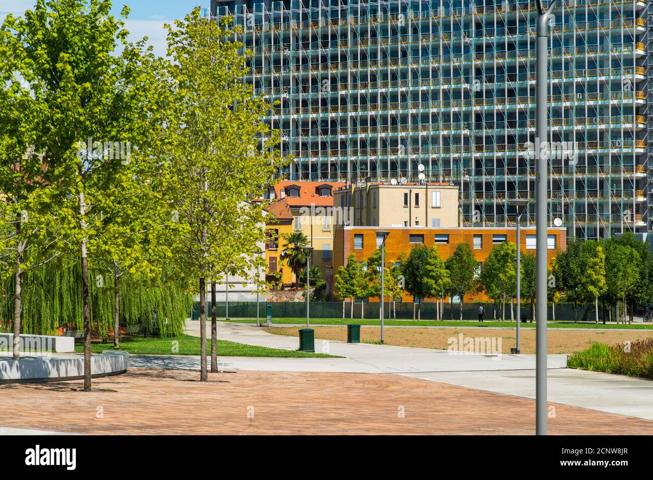 Milan trees high rise hi-res stock photography and images - Alamy