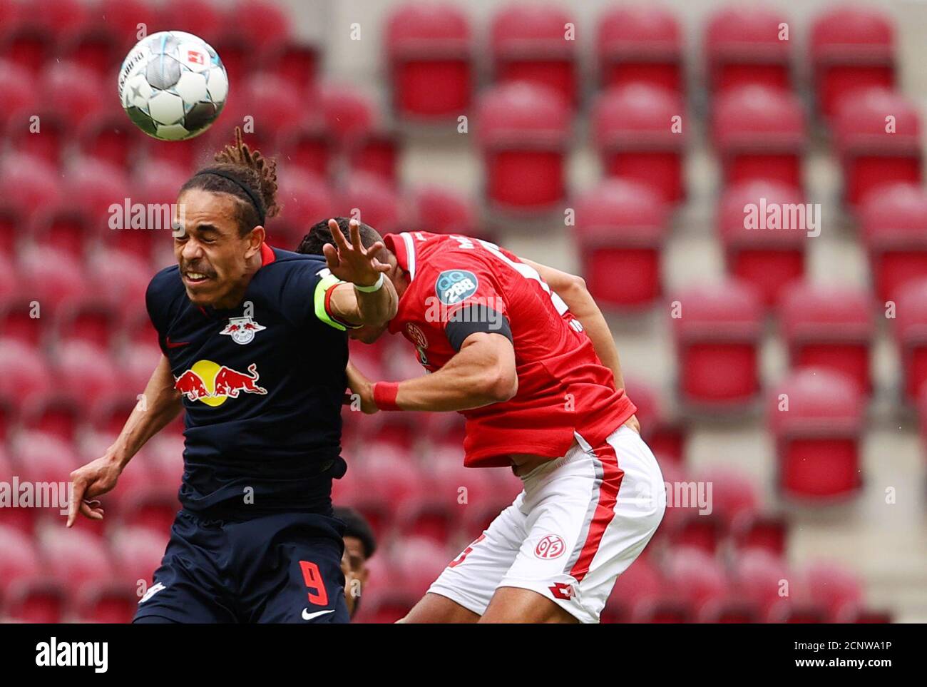 Soccer Football - Bundesliga - 1. FSV Mainz 05 v RB Leipzig - Opel Arena, Mainz, Germany - May 24, 2020  RB Leipzig's Yussuf Poulsen in action, as play resumes behind closed doors following the outbreak of the coronavirus disease (COVID-19) REUTERS/Kai Pfaffenbach/Pool  DFL regulations prohibit any use of photographs as image sequences and/or quasi-video Stock Photo