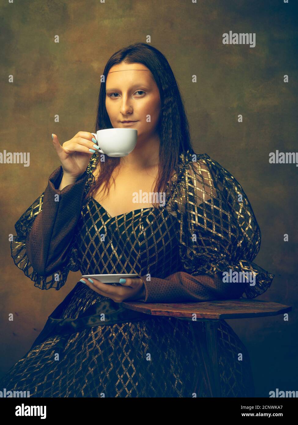 Coffee time. Young woman as Mona Lisa, La Gioconda isolated on dark(00)