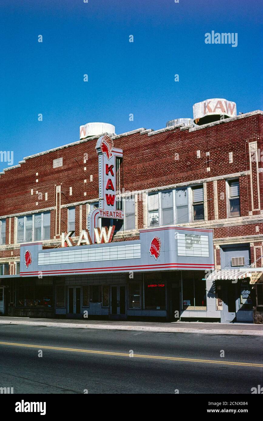 Kaw Theater, Washington Street, Junction City, Kansas, USA, John Margolies Roadside America