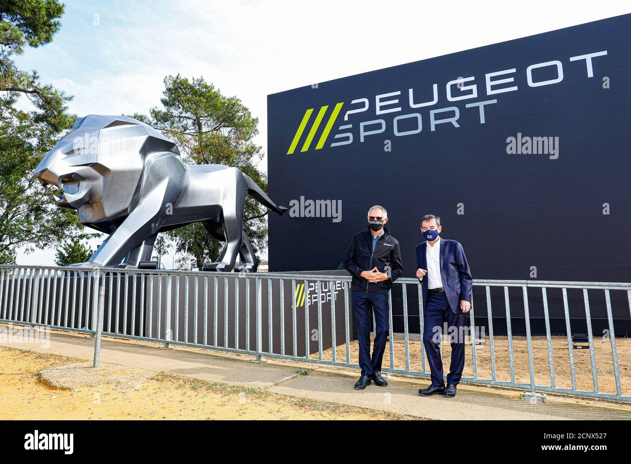 Le Mans, France. 18th Sep, 2020. Lion Peugeot Sport, TAVARES Carlos CEO groupe PSA, Fillon Pierre, President of the ACO during the qualifying and Hyperpole sessions of the 2020 24 Hours of Le Mans, 7th round of the 2019-20 FIA World Endurance Championship on the Circuit des 24 Heures du Mans, from September 16 to 20, 2020 in Le Mans, France - Photo Frederic Le Floc'h/DPPI Credit: LM/DPPI/Frederic Le Floc H/Alamy Live News Stock Photo
