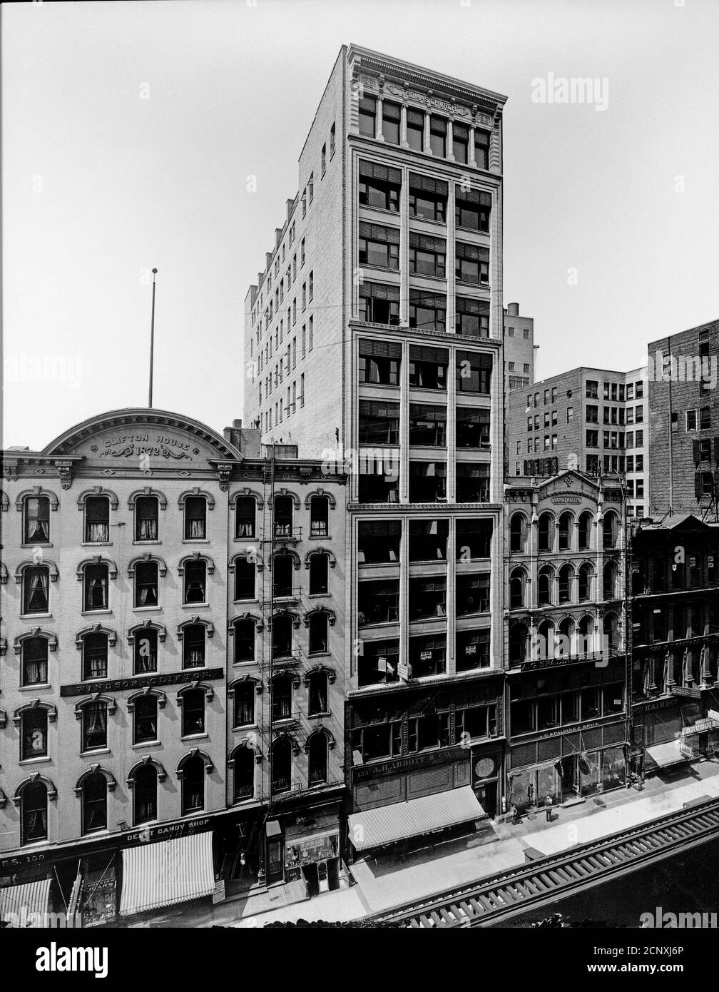 Clifton House, Thomas Church and J. P. Atwater buildings at Wabash Ave and Monroe St, site of Carson Pirie Scott & Company store, Chicago, Illinois Stock Photo
