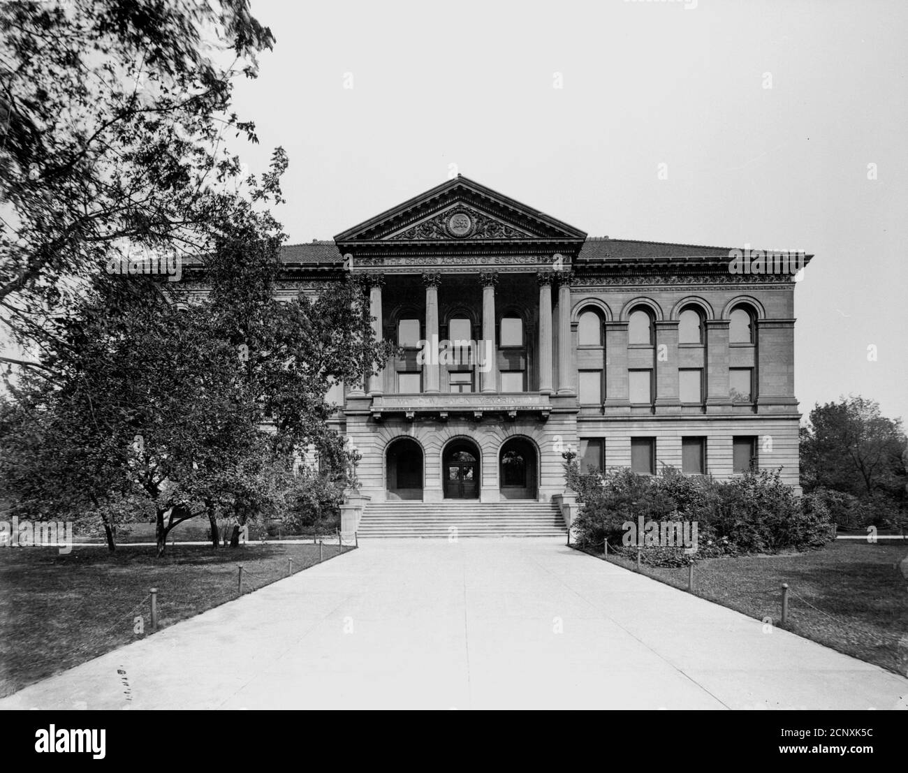 Exterior view of the Chicago Academy of Sciences, located at Clark