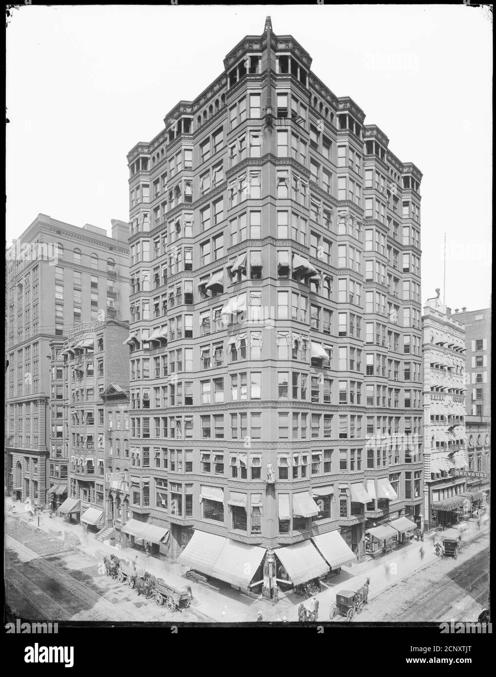 Exterior of the Tacoma Building on the northeast corner of North LaSalle Street and West Madison Street, Chicago, Illinois Stock Photo