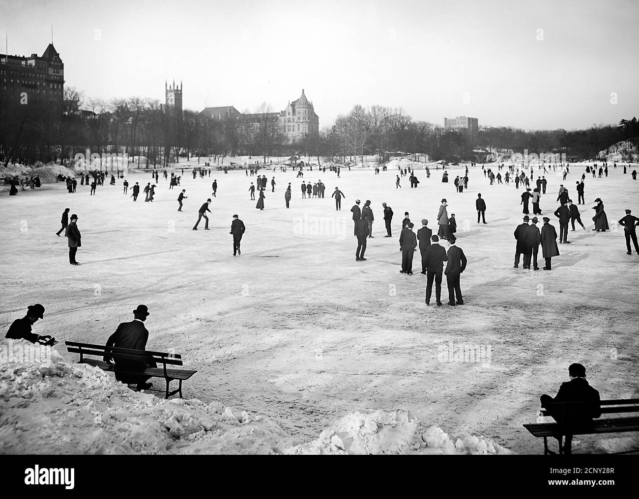 Skating (Central Park) NY 1900 Stock Photo