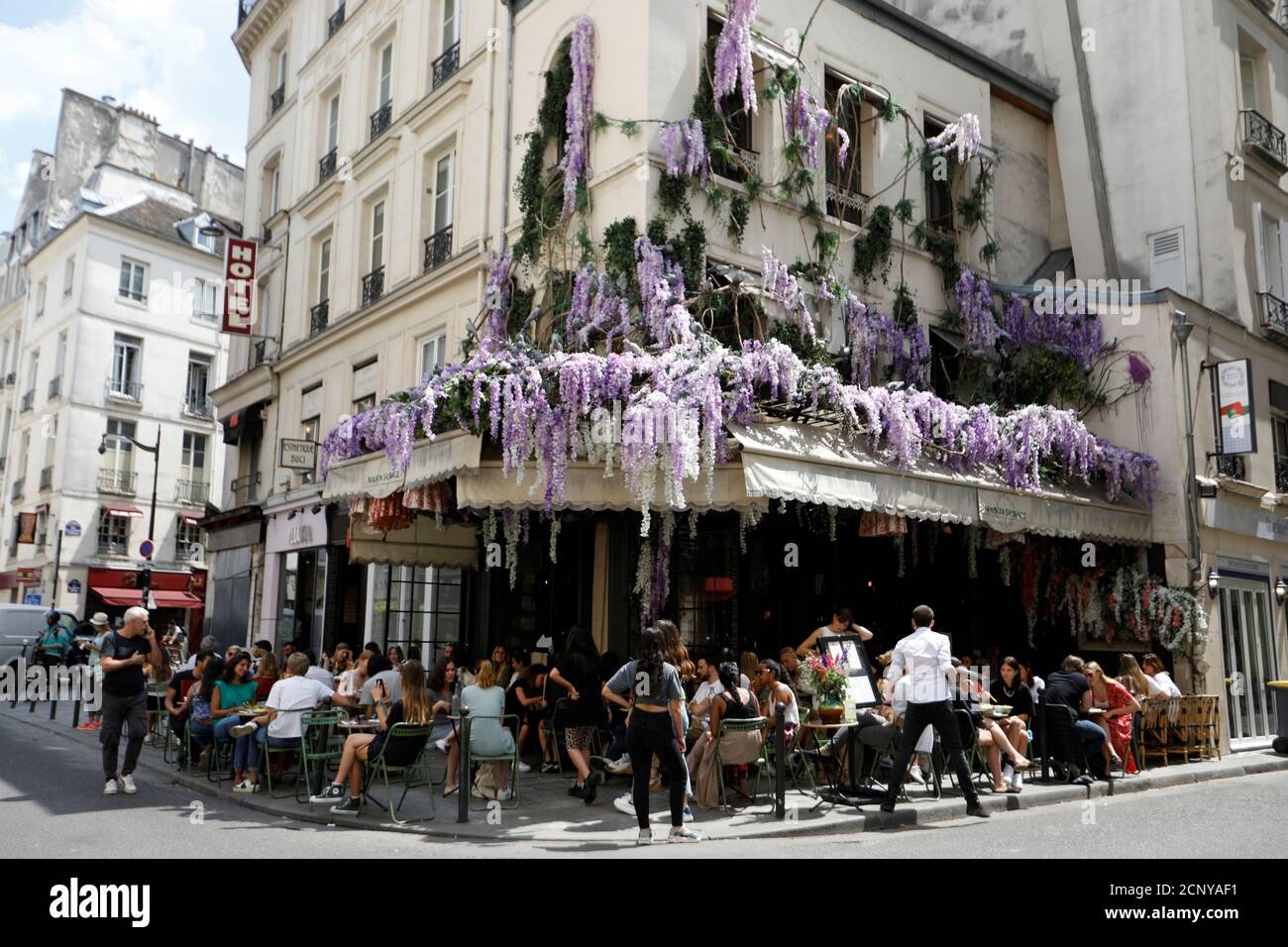 Paris Maison Sauvage High Resolution Stock Photography And Images Alamy