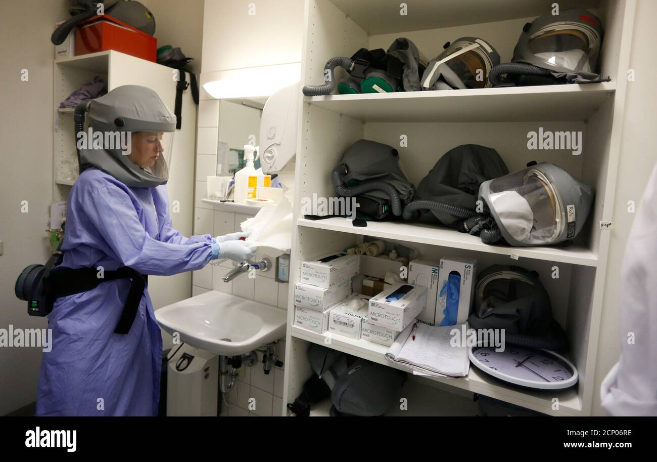 Biosafety level 3 and laboratory hires stock photography and images